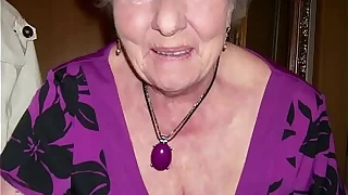 Omageil Horny granny masturbation her old pussy